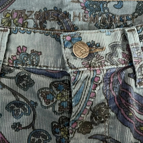 Citizens of Humanity Paisley Print Corduroy Cut Off Shorts - NWOT - Size 27 - Picture 3 of 8